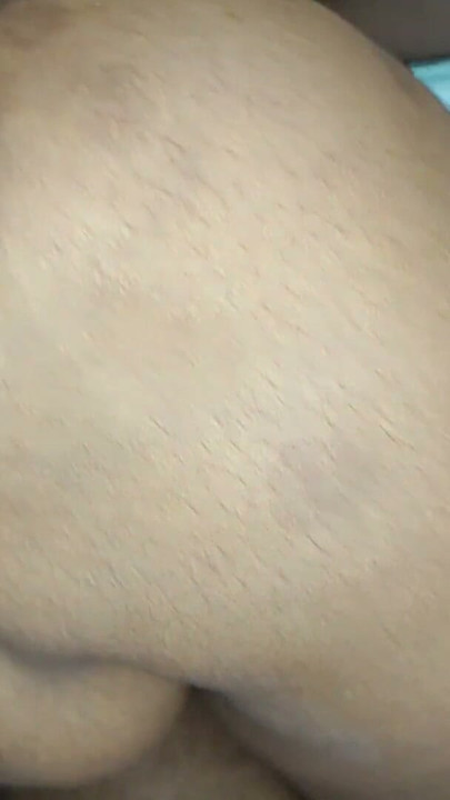 Desi熱辣阿姨的騷穴被舔舐後猛幹，爽翻天 | Clip 2