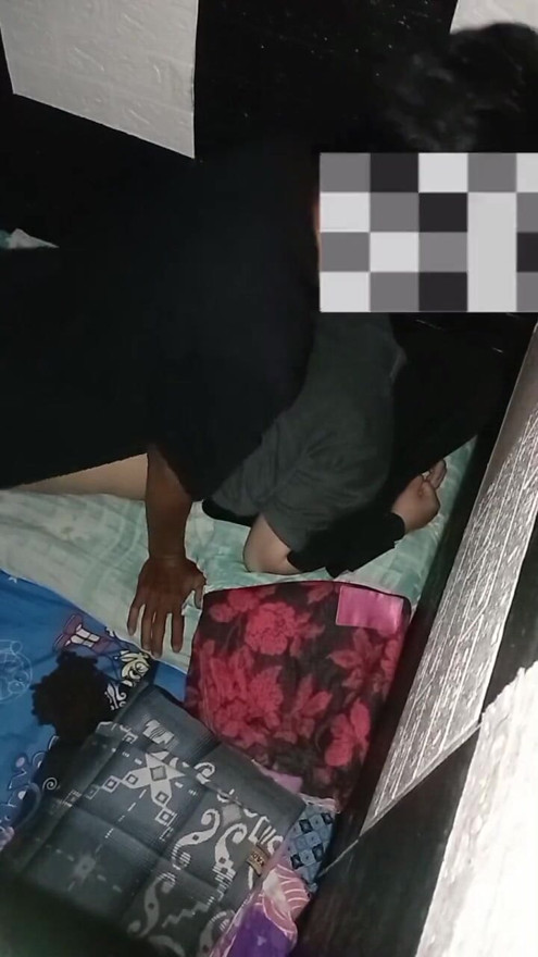 the ass of a hijab asian woman she screams in pain and enjoys it | Clip 1