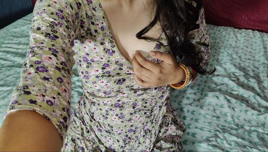 Kavita, modèle Instagram virale, se fait baiser brutalement par une grosse bite avec un vidéaste payant
