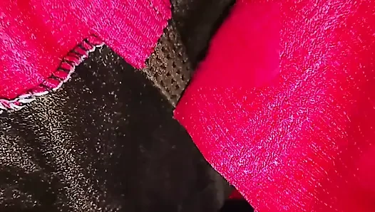 Evli pinay komşu gizli komşu sevgilisi tarafından korunmasız sikiliyor