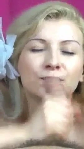 Blonde Chick Hard Strokes A Facial