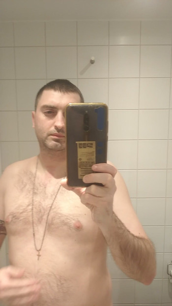 亲爱的女人，我向你展示我自己。