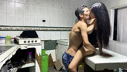 I MILK MY BIG TITS BIG ASS YOUNG STEPMOM SHE ALWAYS GIVES EVERYTHING