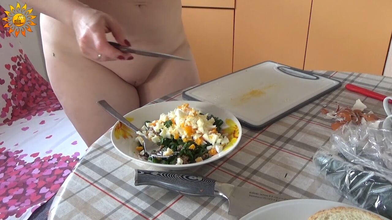Homemade Video. Naturist Wife Cooking Breakfast