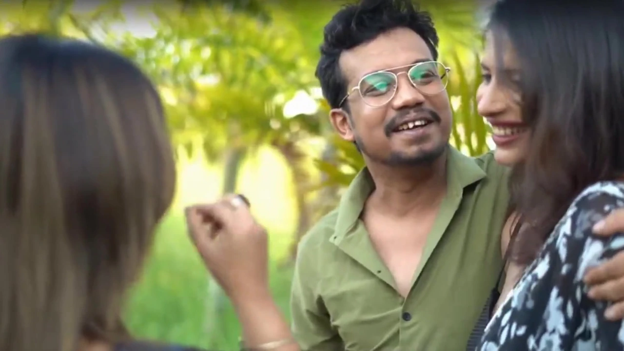 Dosst ki handsome boyfriend