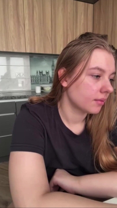 Η γραμματέας Jucielussie φλερτάρει ακριβώς εκεί στο γραφείο της στο γραφείο | Κλιπ 1