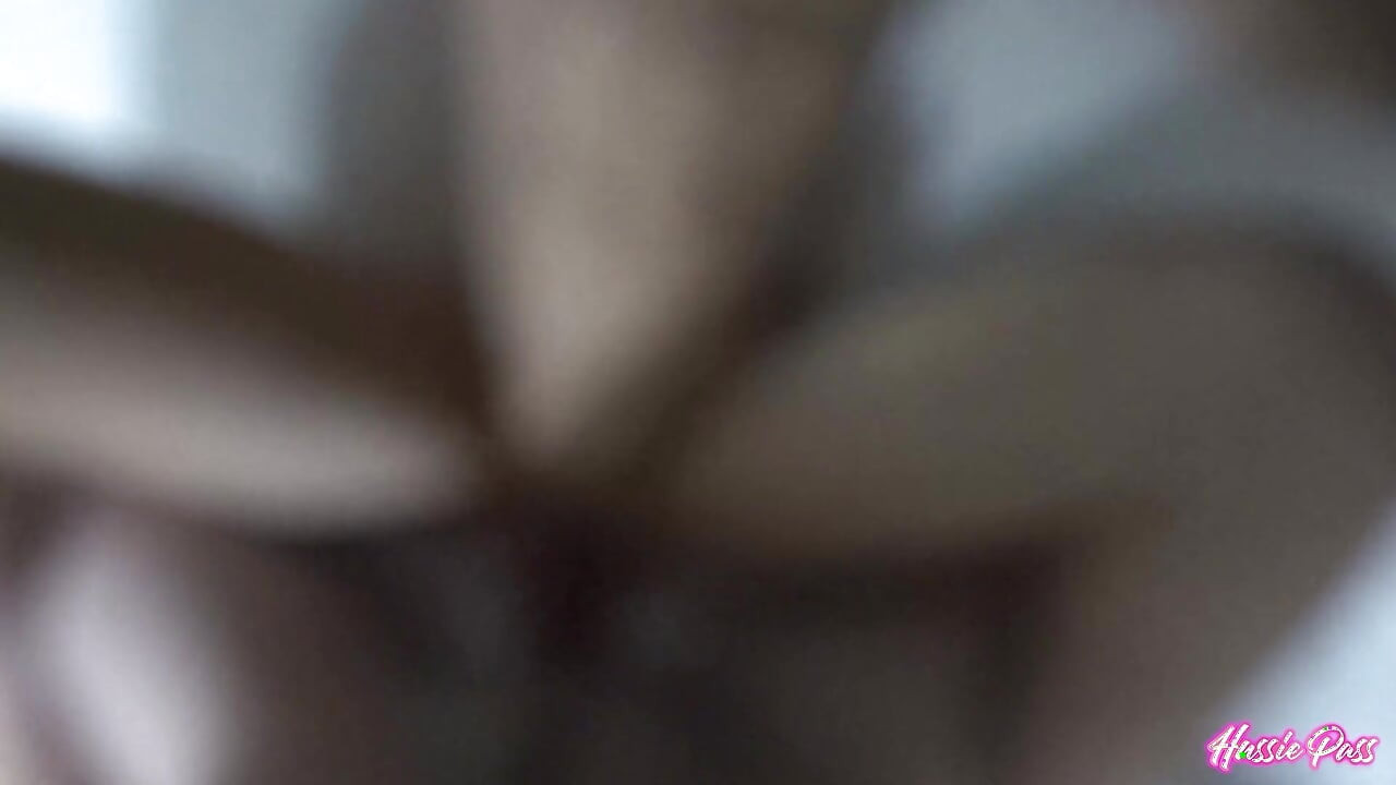 ¡La polla de Brian Omally la entierra en la raja de Savannah Dixon!