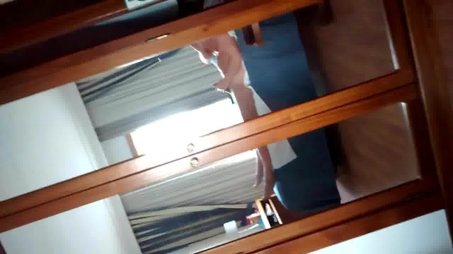 Holiday wank and cum !!
