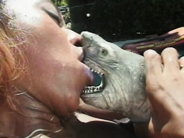 Babes do poolside muff diving and using dildos to fuck their twats