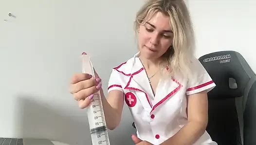 Доктор унижает пациентку