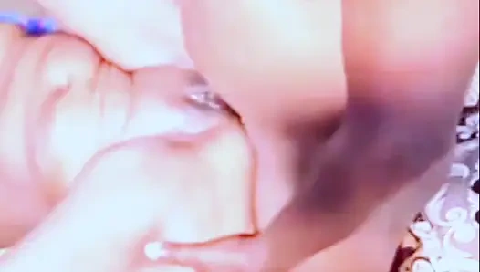 Karımı sikmeye hazırlanıyorum, ikisi boğuldu