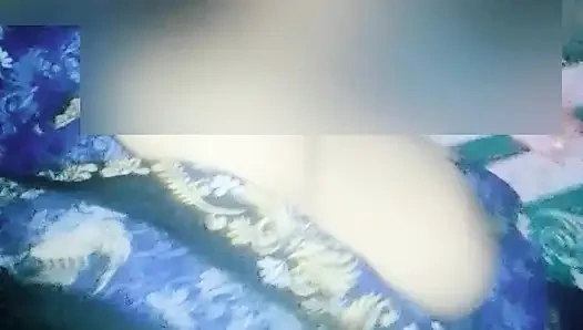 Реальная сотрудница изменяет своим коллегам