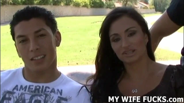 My wife can’t stop cumming from his big cock