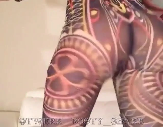 sexy step mom dance twerk