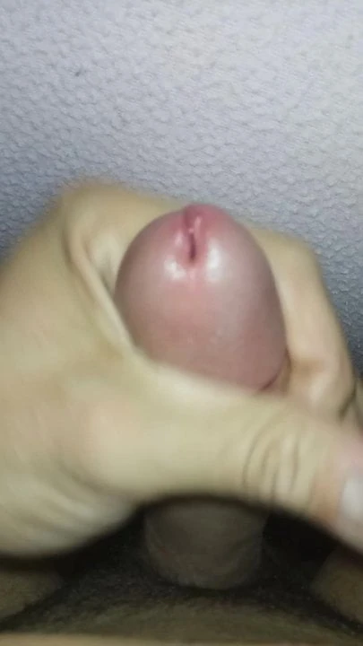 Uncut dick masturbated like circuncised cumming for you
