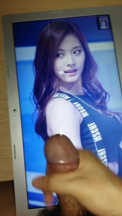 TWICE Tzuyu cumtribute