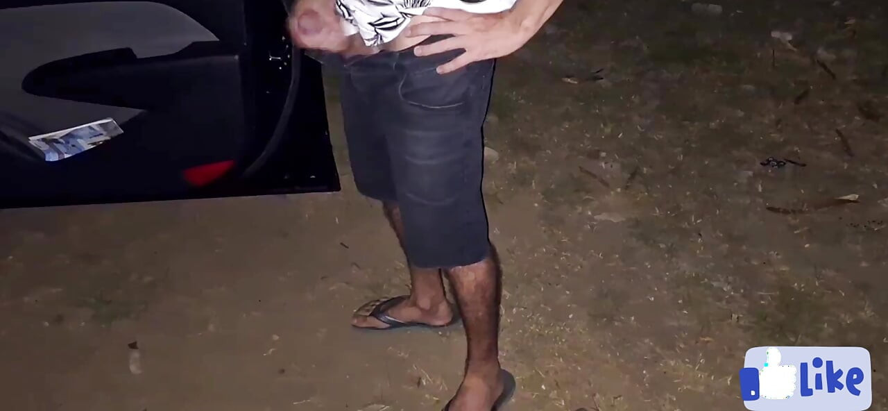 Cuckold Leaves Wife with Her Butt Exposed at the Car Window to Strangers in Public!