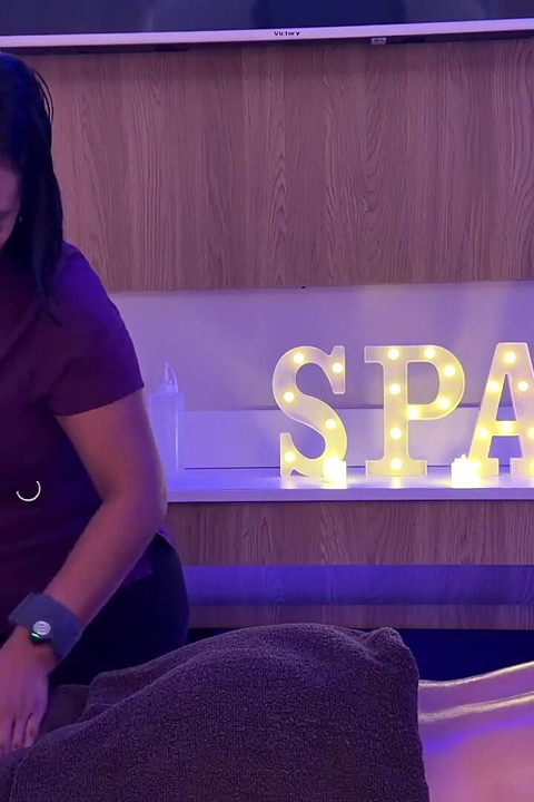 Calm Your Mind Dedicated Massage Session in Panama Asmr