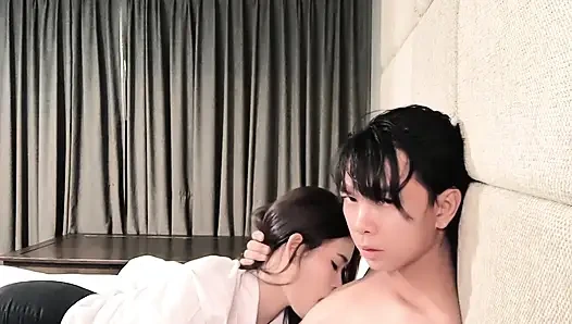 OBTP-031124 bakış açısı Taylandlı üniversite öğrencisi