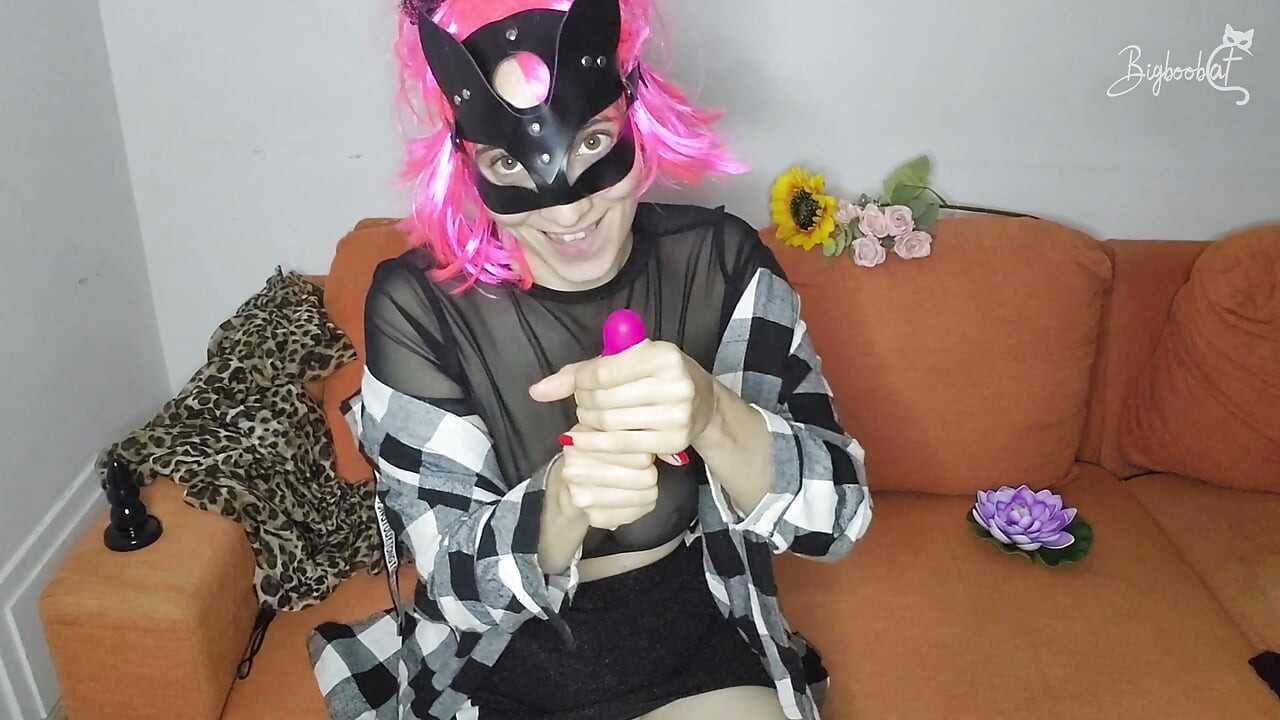 Moje naturalne, duże cycki pulsują! Maska cipki włączona, cieszę się