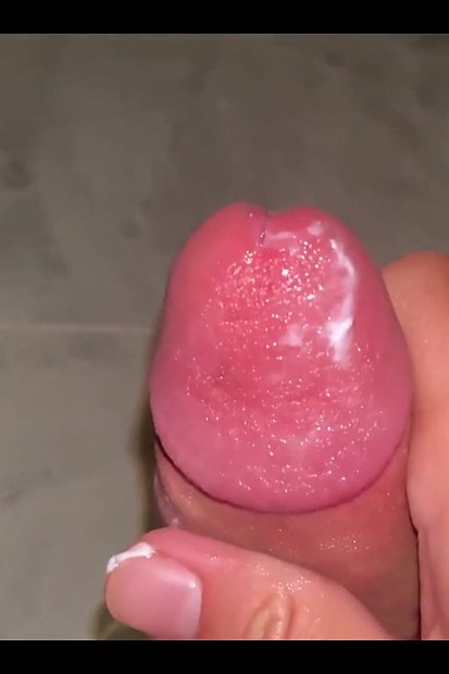 Twink Cumshot in Shower
