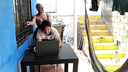 Outdoor-sex mit meiner geilen, dicken nachbarin