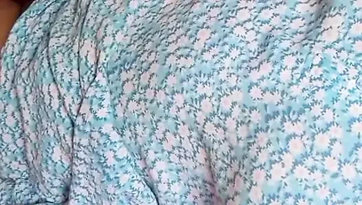 Intensive Finger-masturbation der Klitoris und Penetration