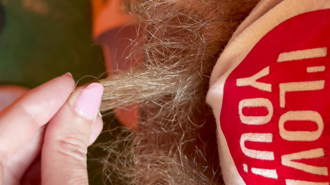 Big foot cute panties and hairy bush