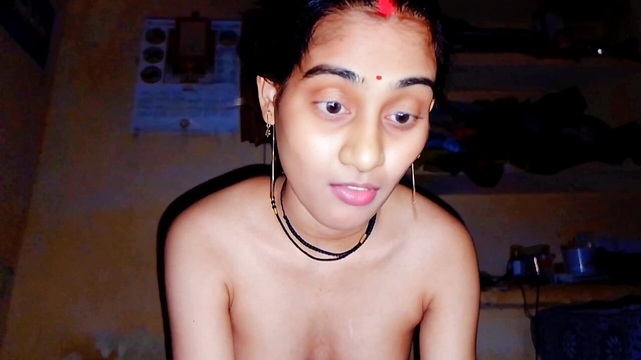 Piękna indyjska Desi ciocia po raz pierwszy seks hardcore xxx wideo hindi audio w indyjski Ankita