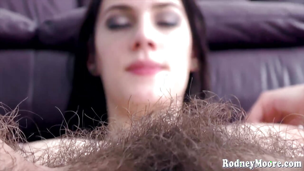 Hairy Nautral Bush Tit& Foot Play Fuck Alice Hodges