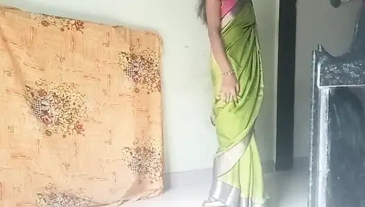 Geile indische bhabhi desparate für hardcore-sex mit dem freund des ehemanns