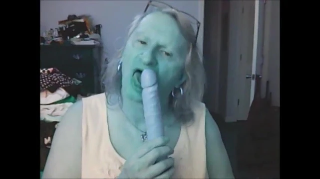 Terrigirl with tampons swelling again