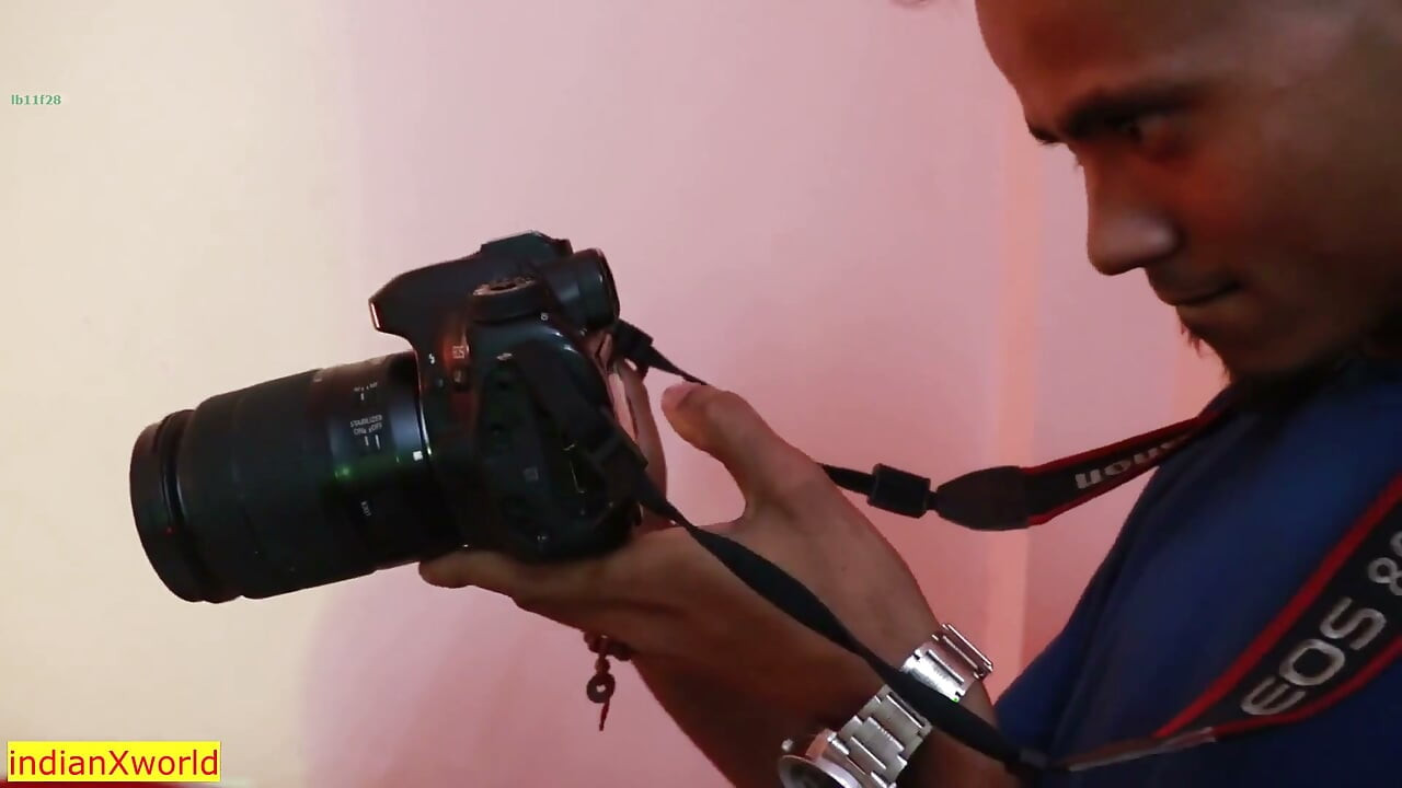 Fotografer 18 tahun India hadiah seks pertama untuk model terkenal! Hindi Sex