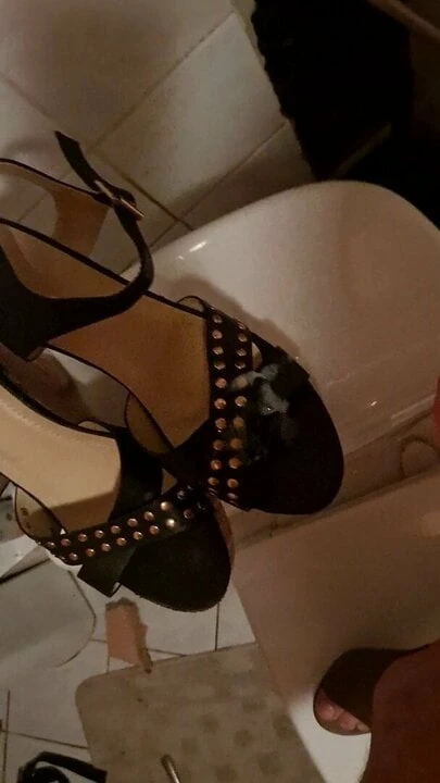 Cum on wedges