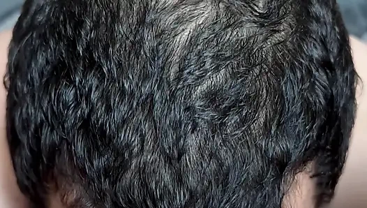 Вылизывает подругу