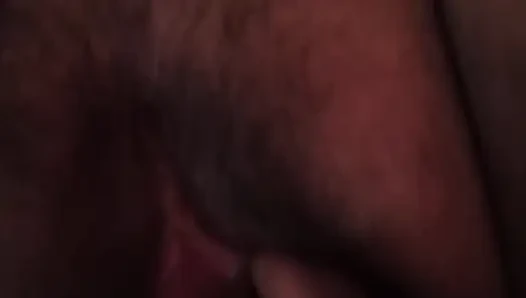 Desi tamilische mollige bBW-ehefrau von ehemann gefingert und kommt