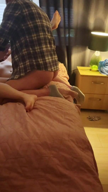 Χωρίς σκηνοθεσία και ψέμα, το παντρεμένο ζευγάρι Love Lever κάνει υπέροχο σεξ και μοιράζεται μαζί σας | Κλιπ 1