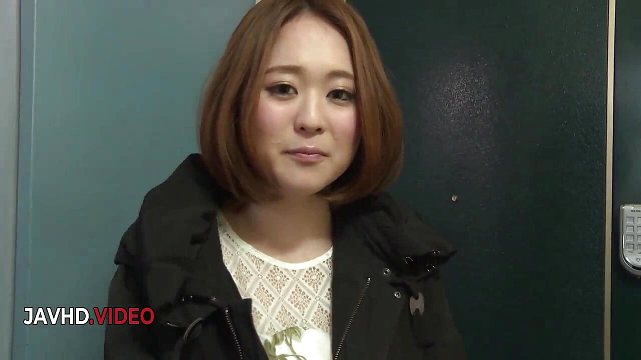 Dreamy Asian temptress seduces with her sensual insolent blowjob prowess