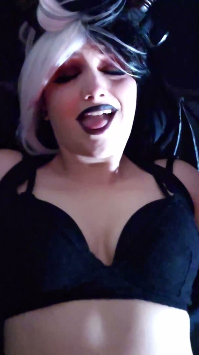 Cewek succubus seksi lagi asik dientot kontol besarmu | Klip 1