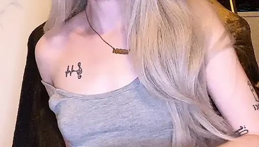 SPOOKYBARBIEGRL GOTH HOMEWRECK JOI - KLEINE TITTEN SIND BESSER