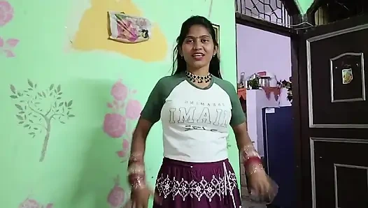 Evi temizliyorum, patrondaydım ve sırtım çok acıtıyordu, patronum beni rahatlatıyor, tam Hintçe viral video