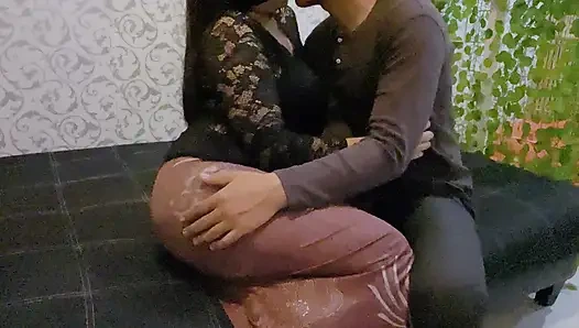 Selesai wisuda gadis kebaya nakal berselingkuh dengan om Alex