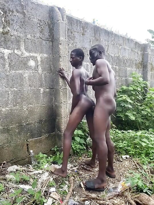 Brown with a Farmer in the Bush Fucking