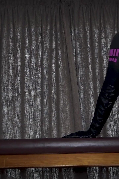 Gas Mask Wetsuit wichsen: Komm auf meinen Neopren-schritt