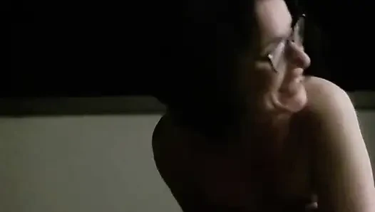 Julie menghitung percikan