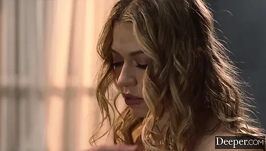 Глубже. Блондинка в маске Summer Kline подчиняет контроль анонимной домице