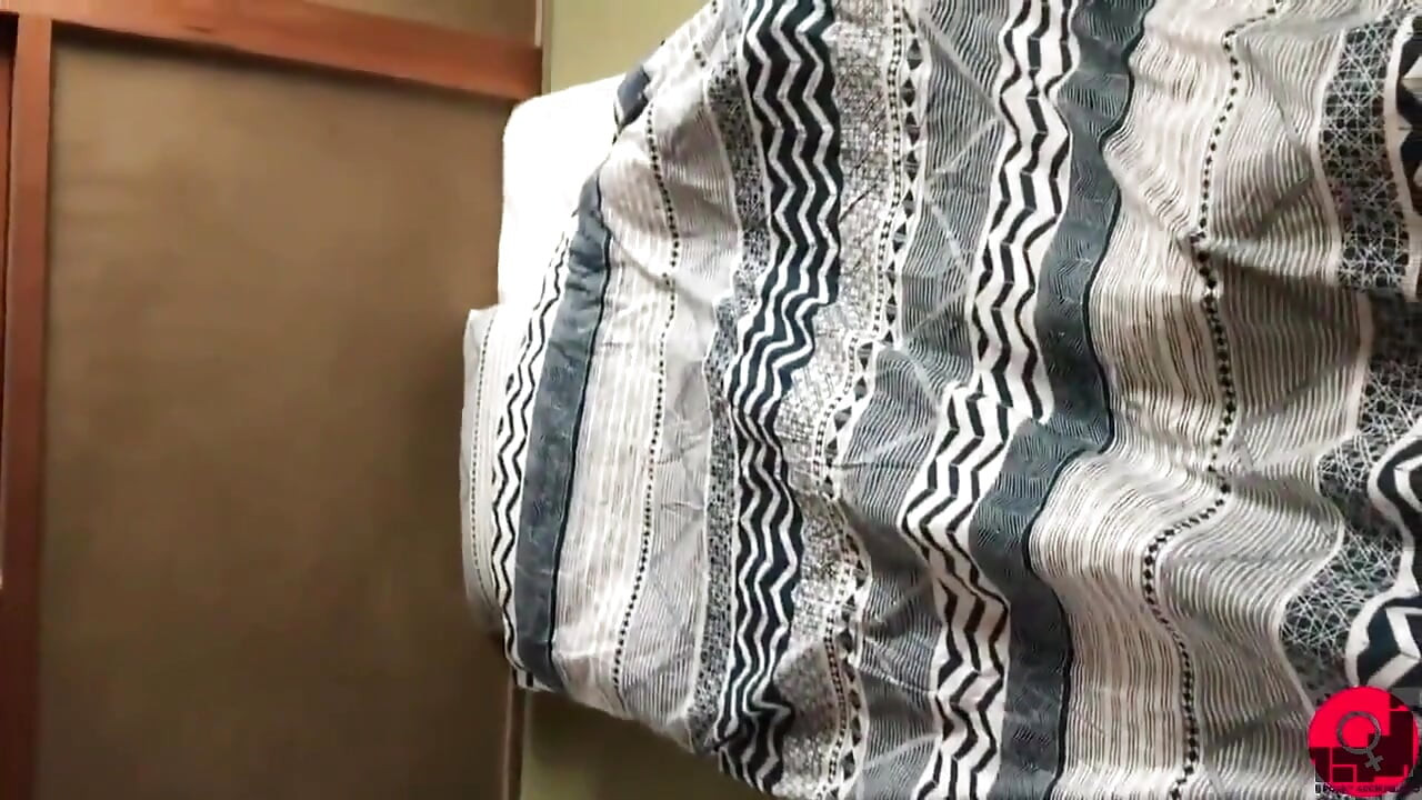 Edepsiz sürtük orta yaşlı seksi kadın 0366 sansürsüz