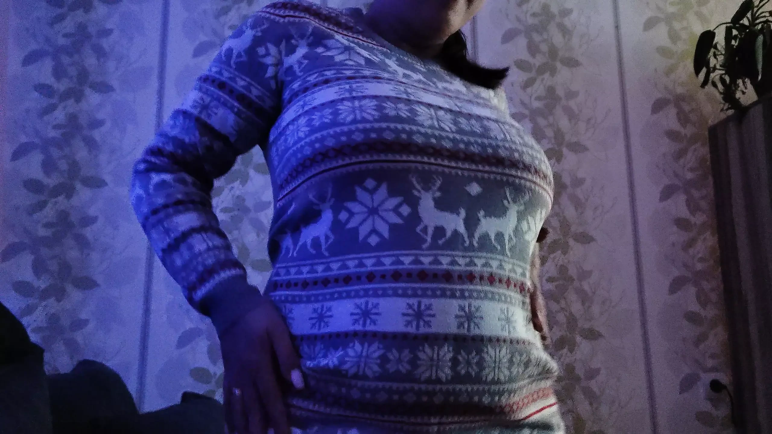 Julflickan ger mig en kvällsöverraskning