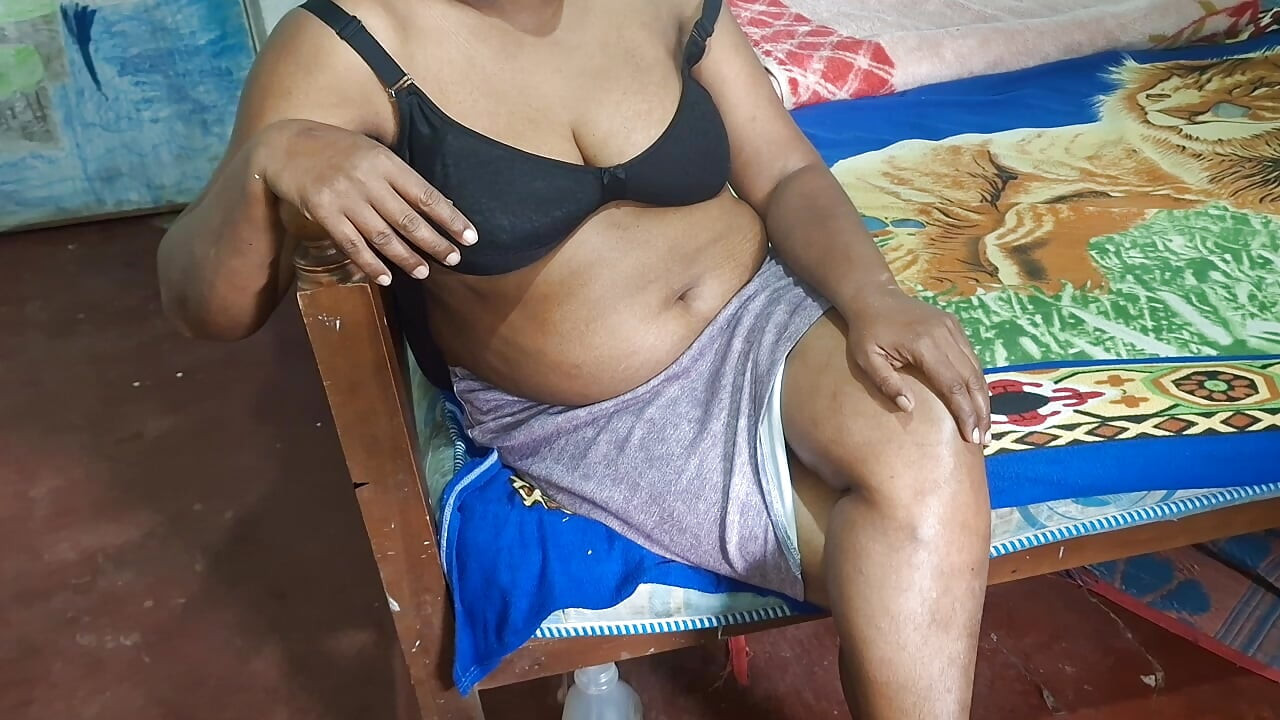 Pembantu rumah super malucky video buatan sendiri yang sangat panas