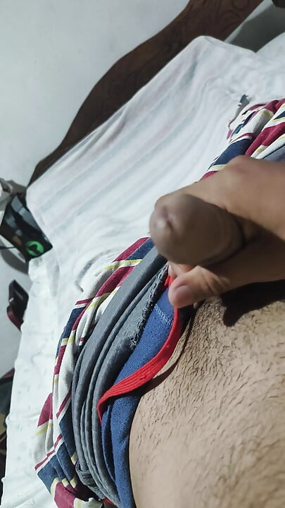 Skinny mature masturbates at home while his neighbors are at the bar
